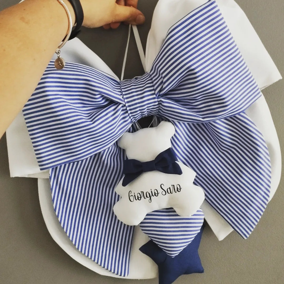 Fiocco nascita bianco e a righe blu - Soggetto personalizzabile