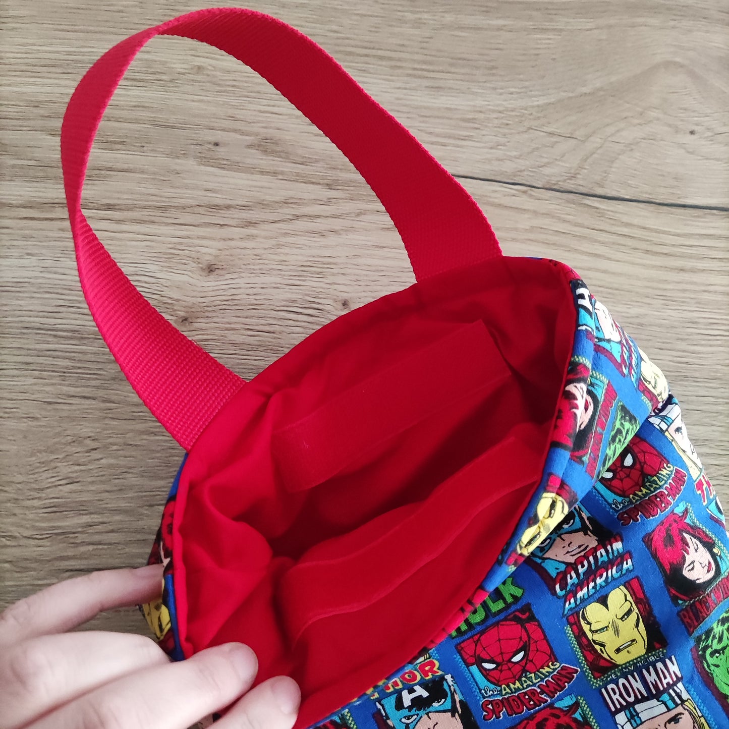 Porta libri e fumetti fantasie varie