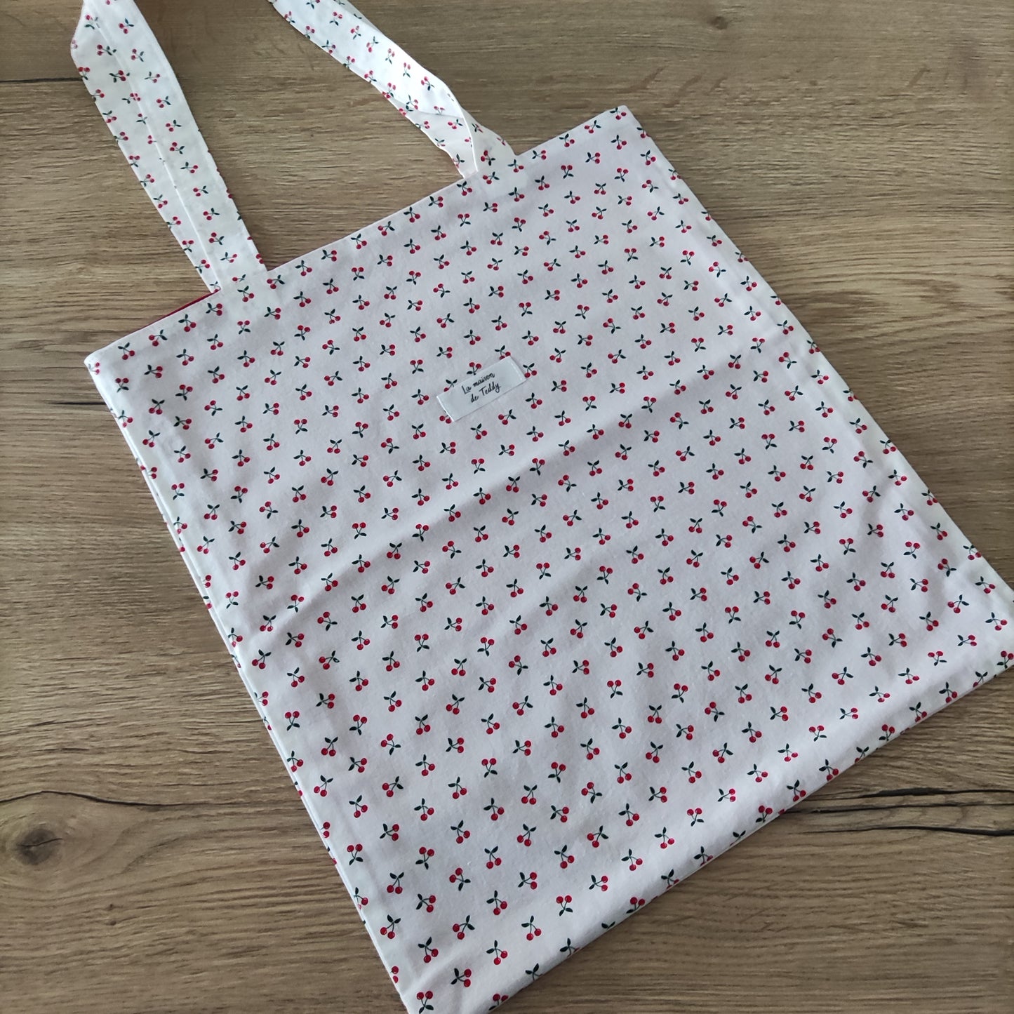Borsa shopper con ciliegie