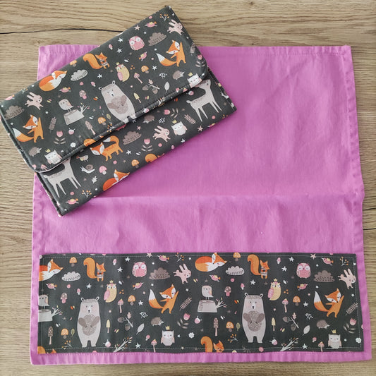 Porta tovagliolo asilo con tovagliolo - Fantasia bosco rosa