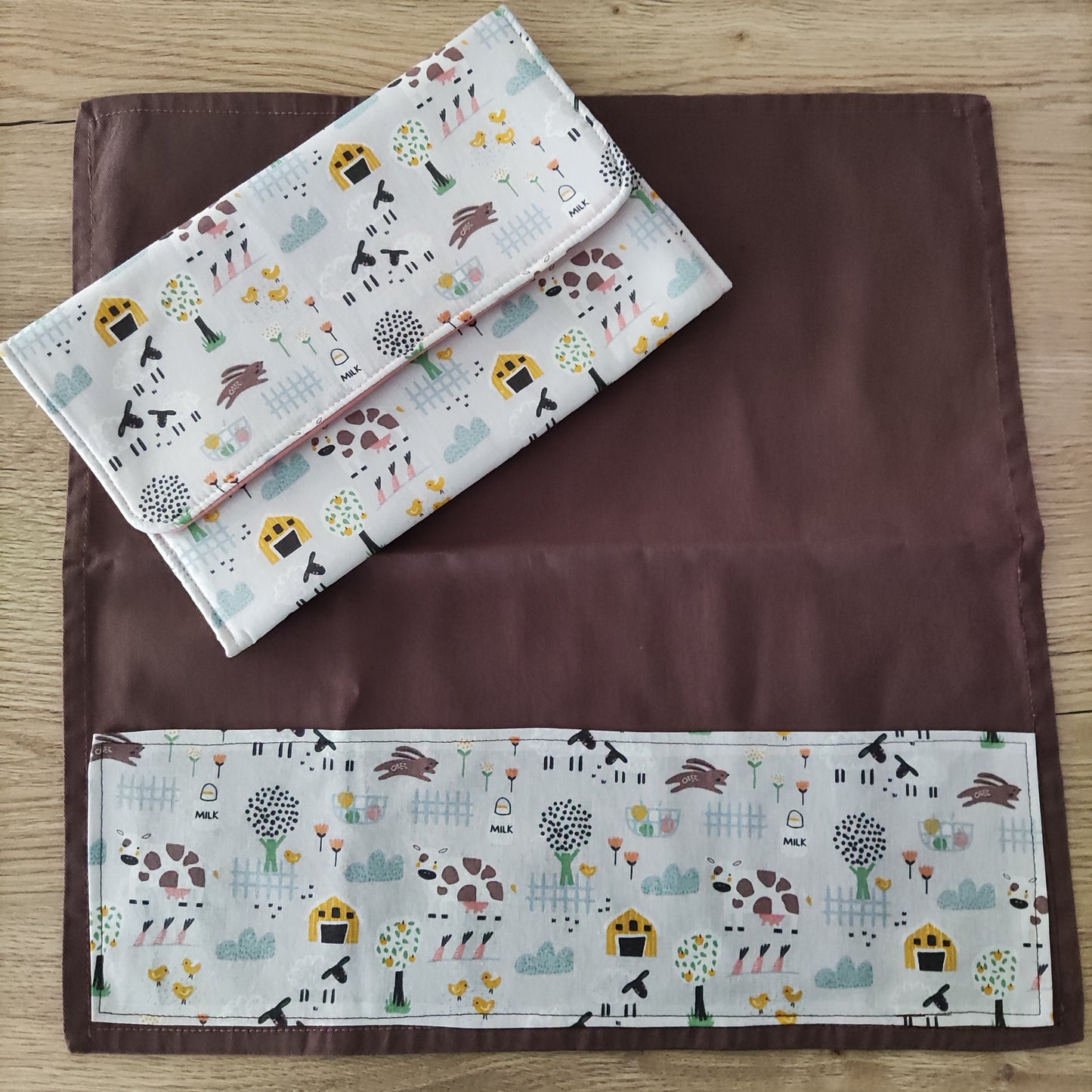 Porta tovagliolo asilo con tovagliolo - Fattoria rosa e giallo