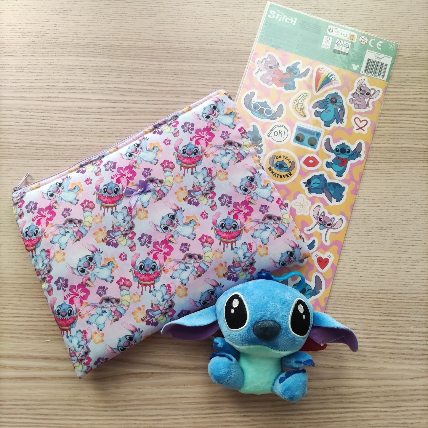 Pochette Stitch azzurra piatta misura grande