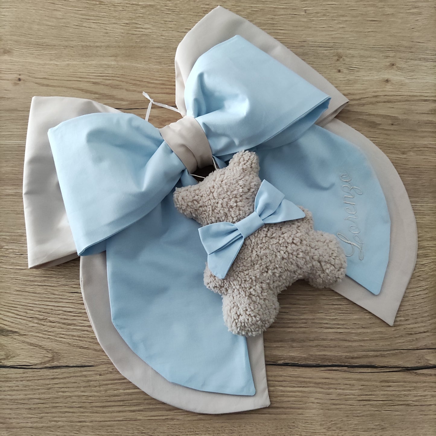 Fiocco doppio con orsetto Teddy