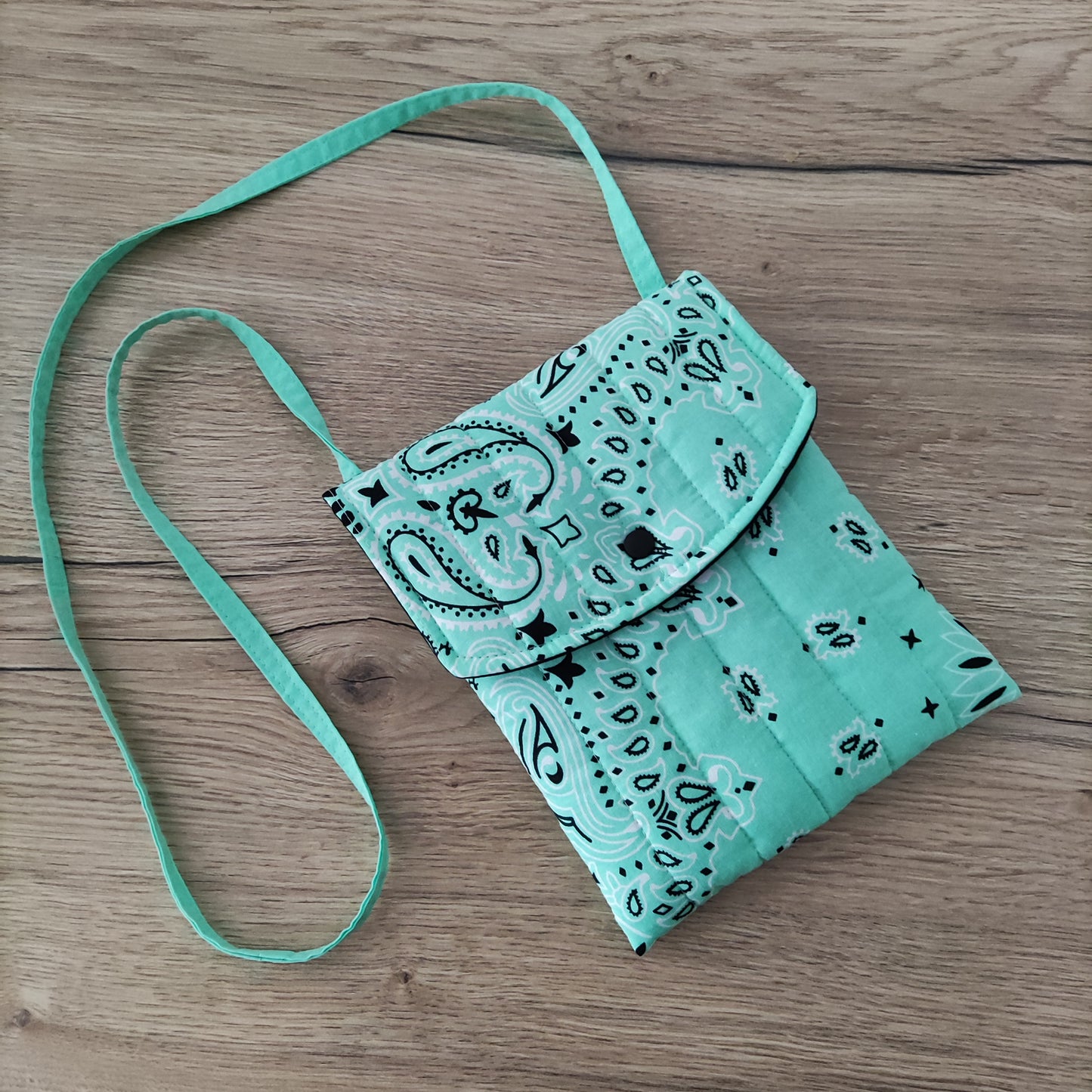 Borsa tracollina trapuntata bandana
