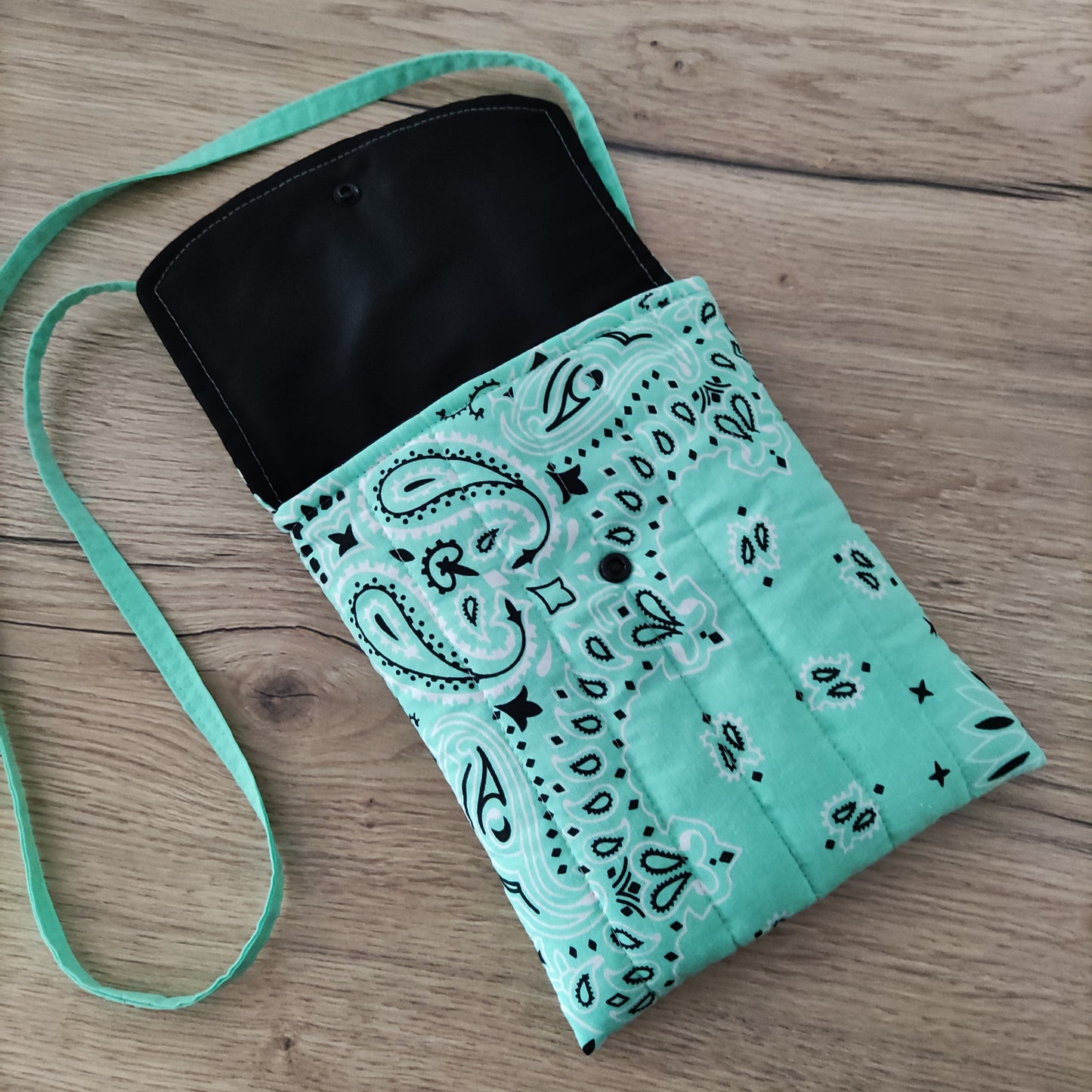 Borsa tracollina trapuntata bandana